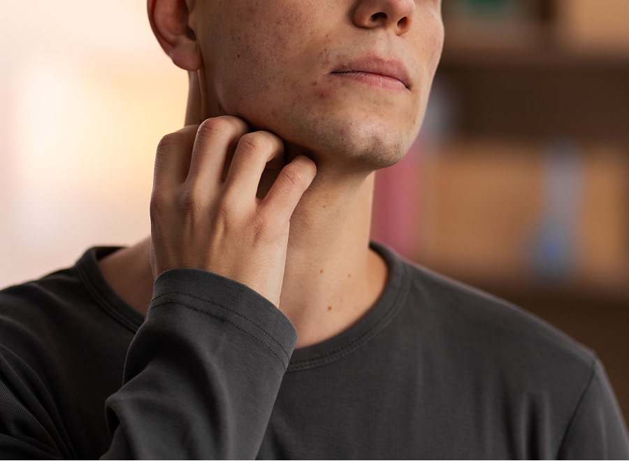 Goiter Treatment in Atlanta, GA and Tampa, FL Banner
