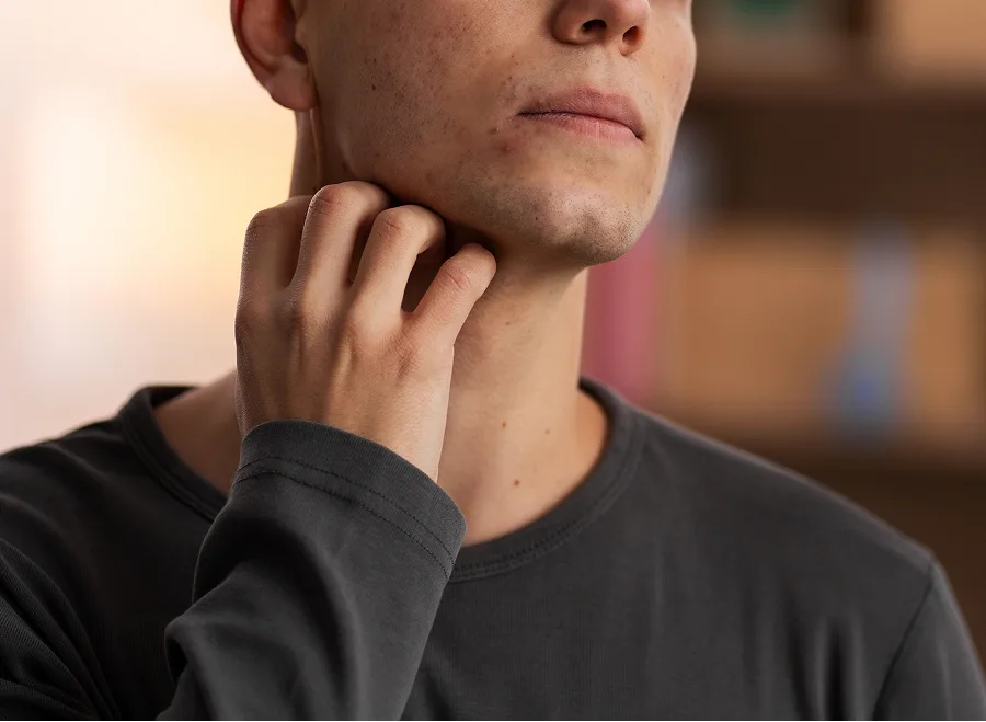 Goiter Treatment in Atlanta, GA and Tampa, FL Banner