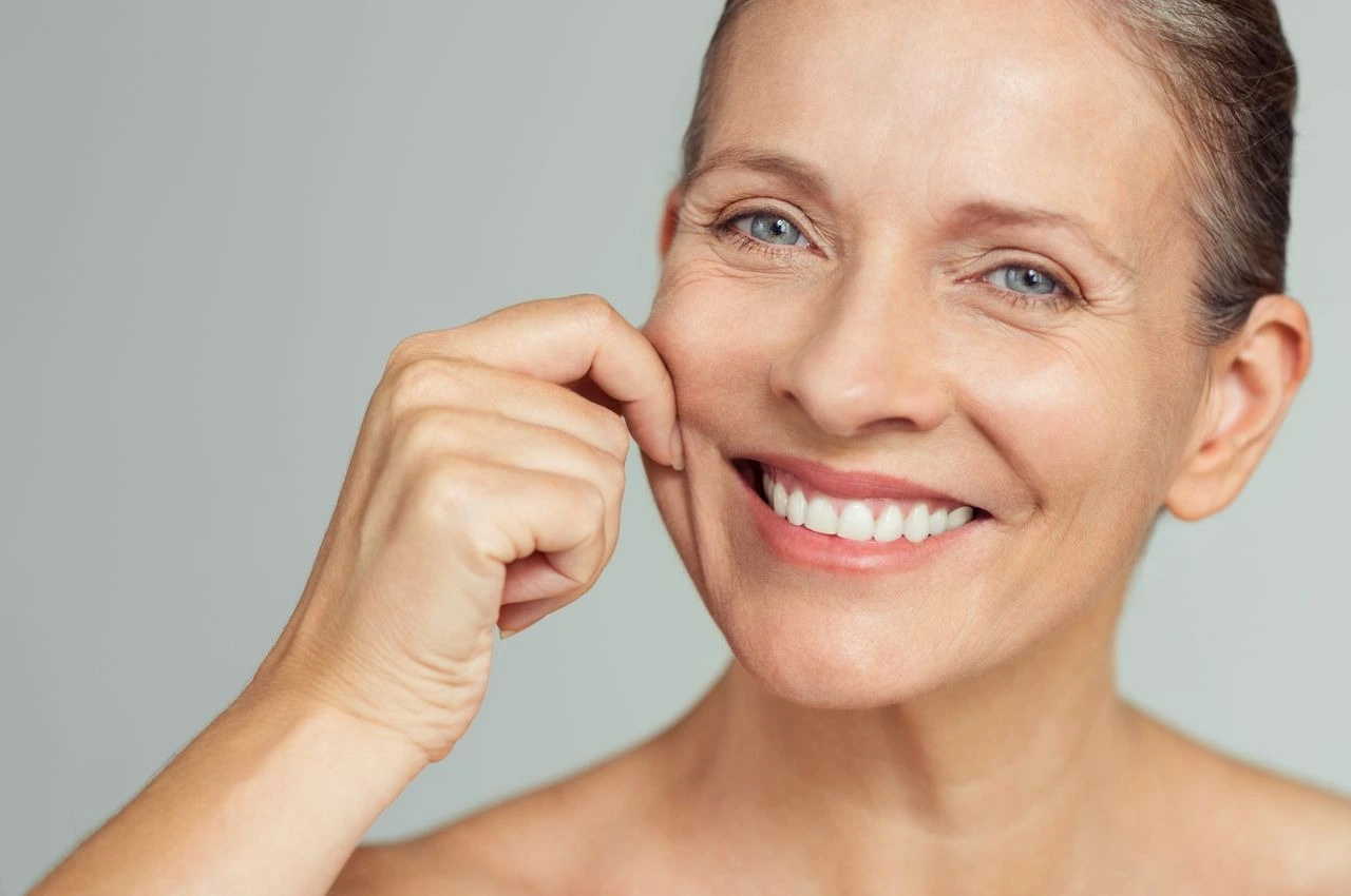What is the most effective non-surgical facelift? Banner