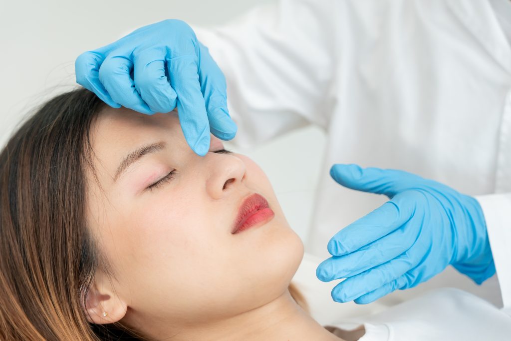 Can Rhinoplasty Fix a Bulbous Tip? Banner