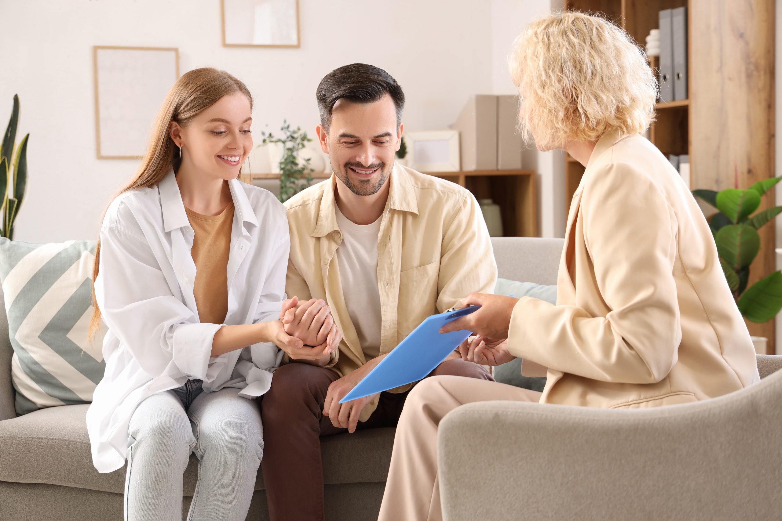 What to Expect in Your First Couples Counseling Session Banner