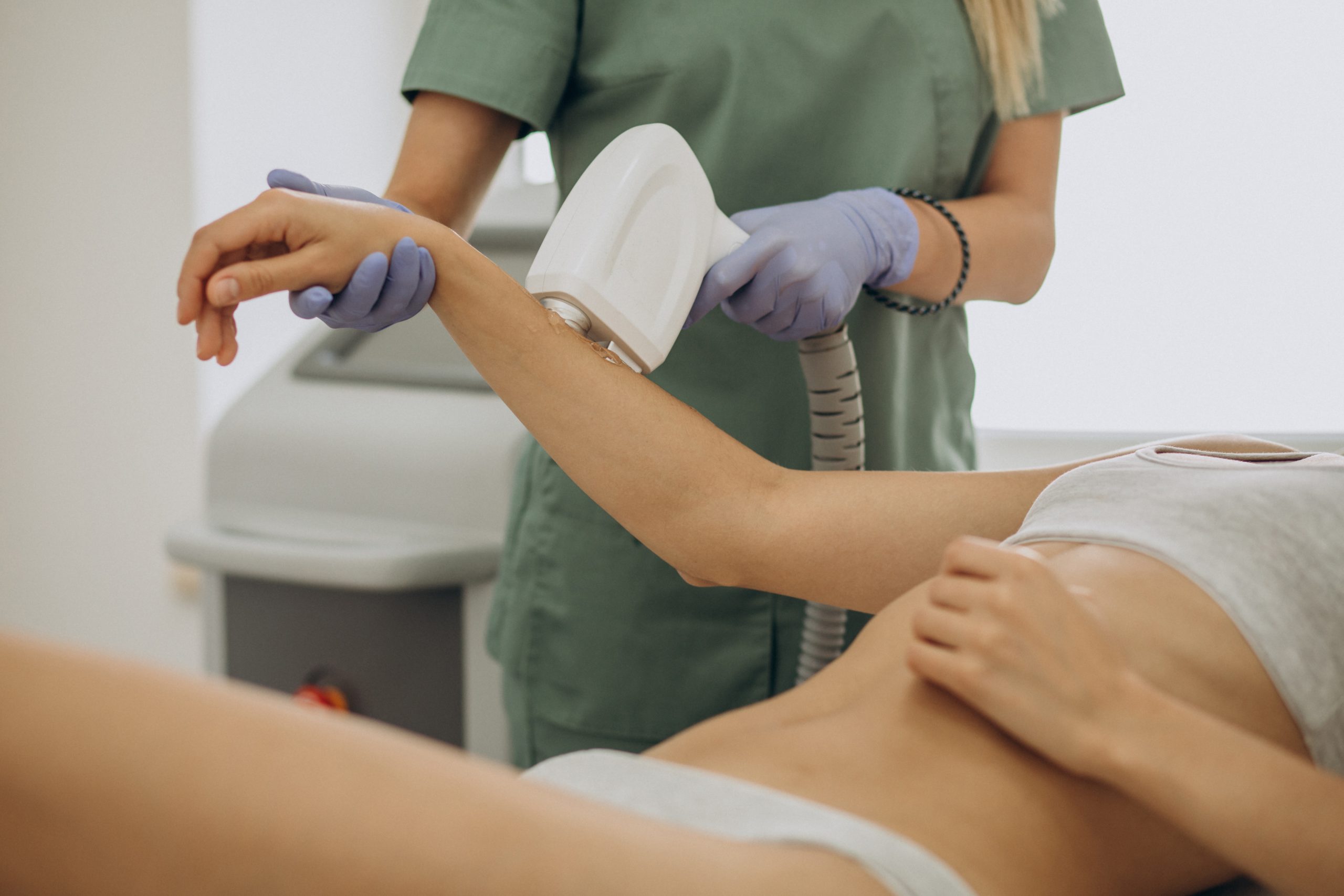 Fotona TightSculpting vs CoolSculpting: Which Is Better? Banner
