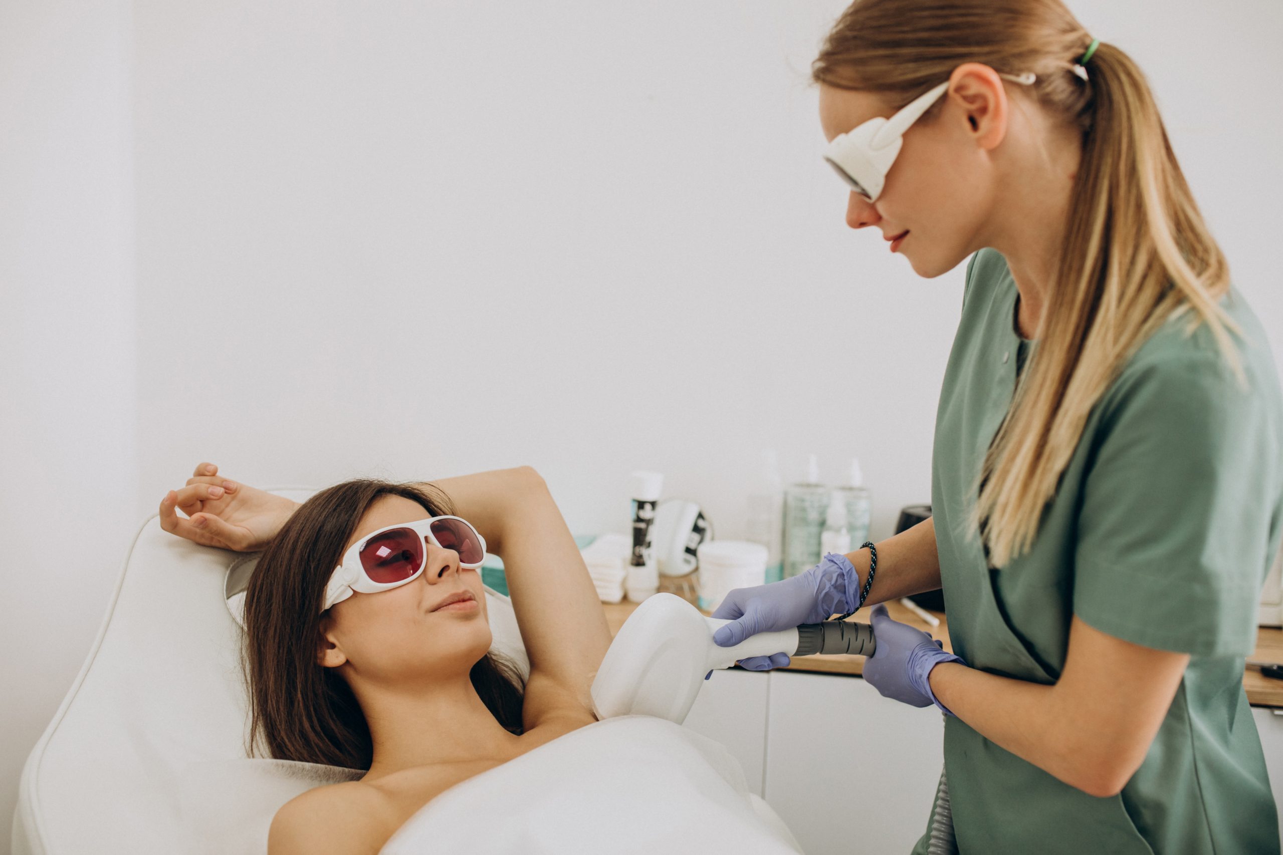 Is Fotona Laser Hair Removal Safe for Dark Skin Tones? Banner