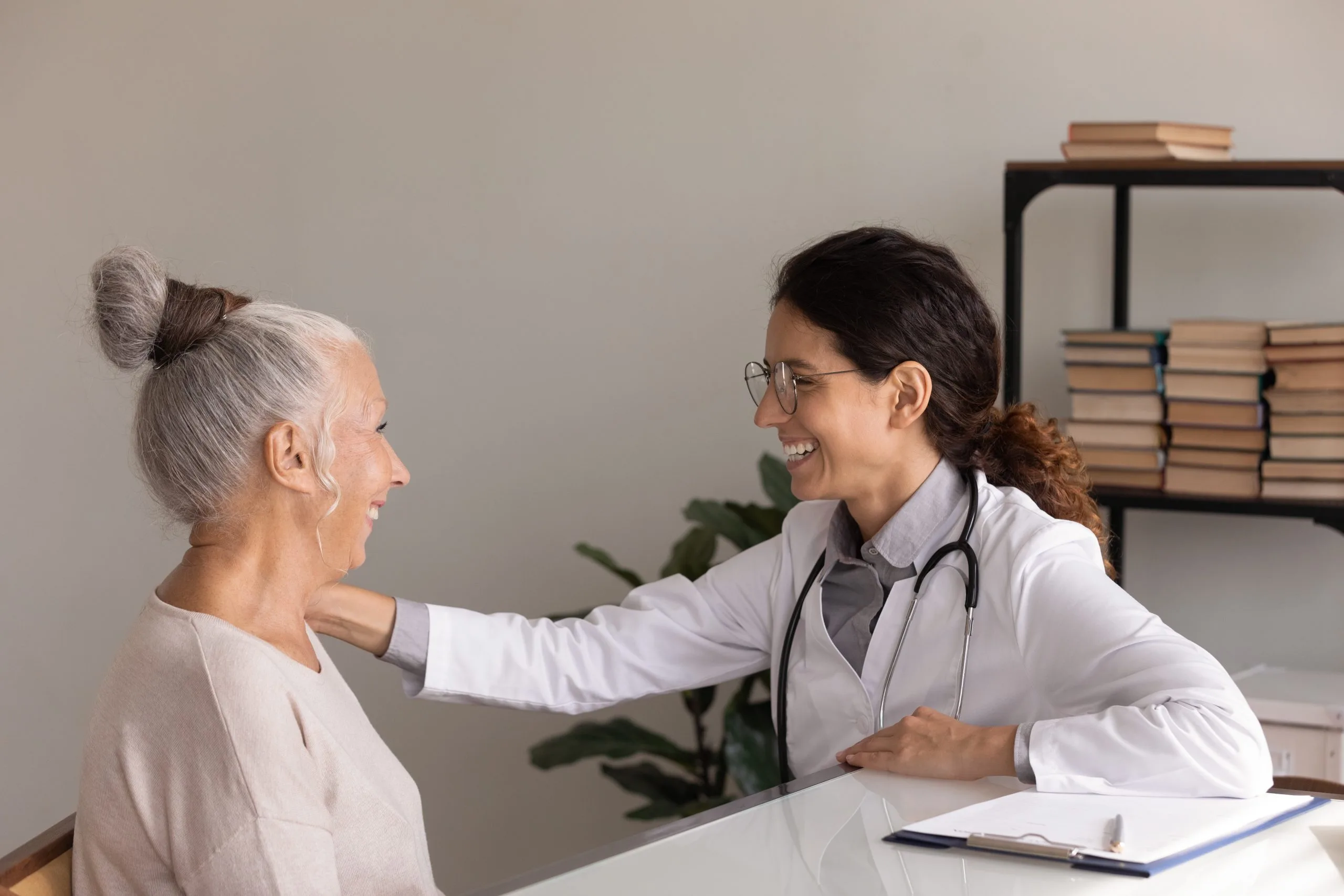 Concierge Medicine vs. Traditional Care: Which Is Best? Banner