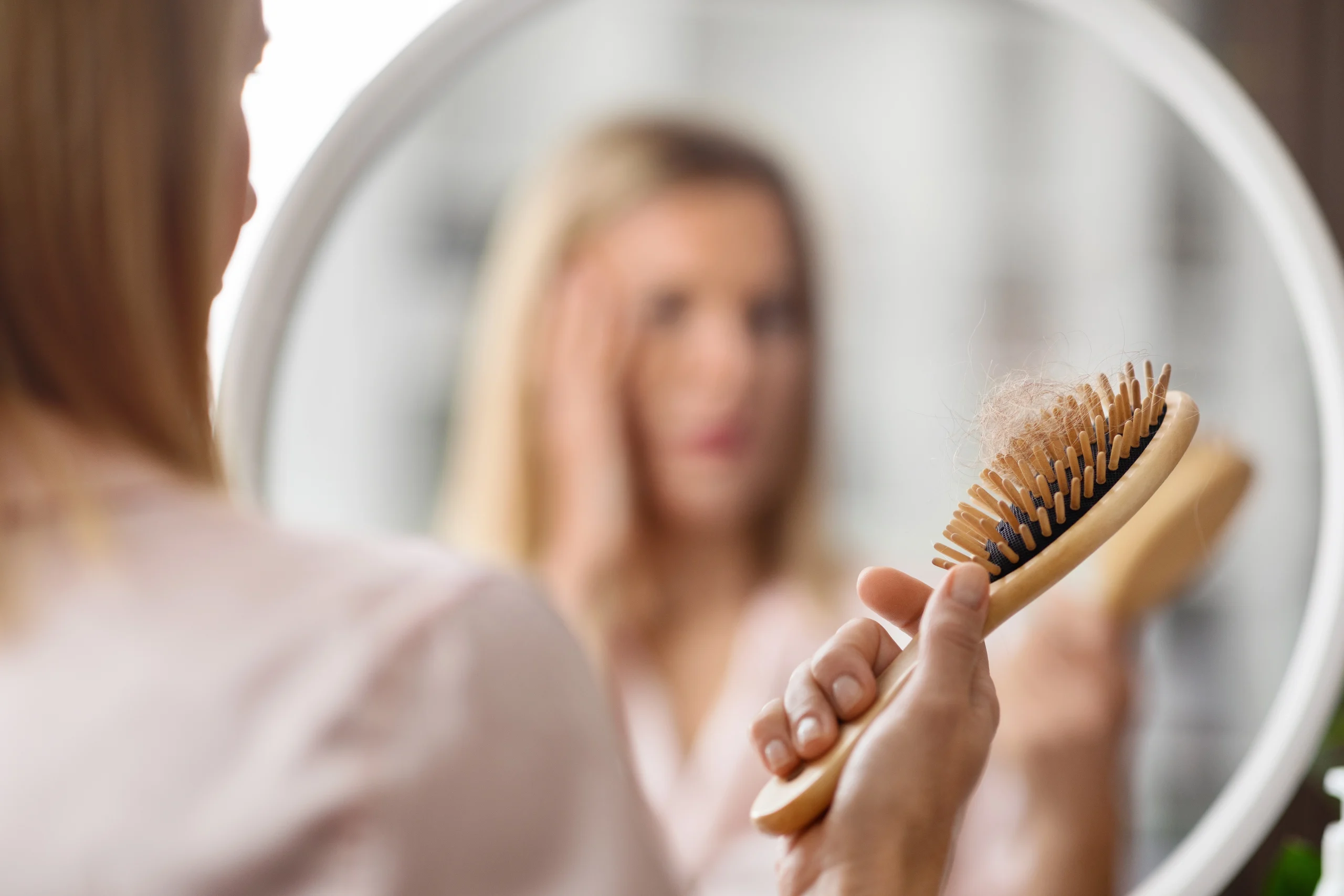 Telogen Effluvium vs Androgenetic Alopecia: How to Tell the Difference? banner