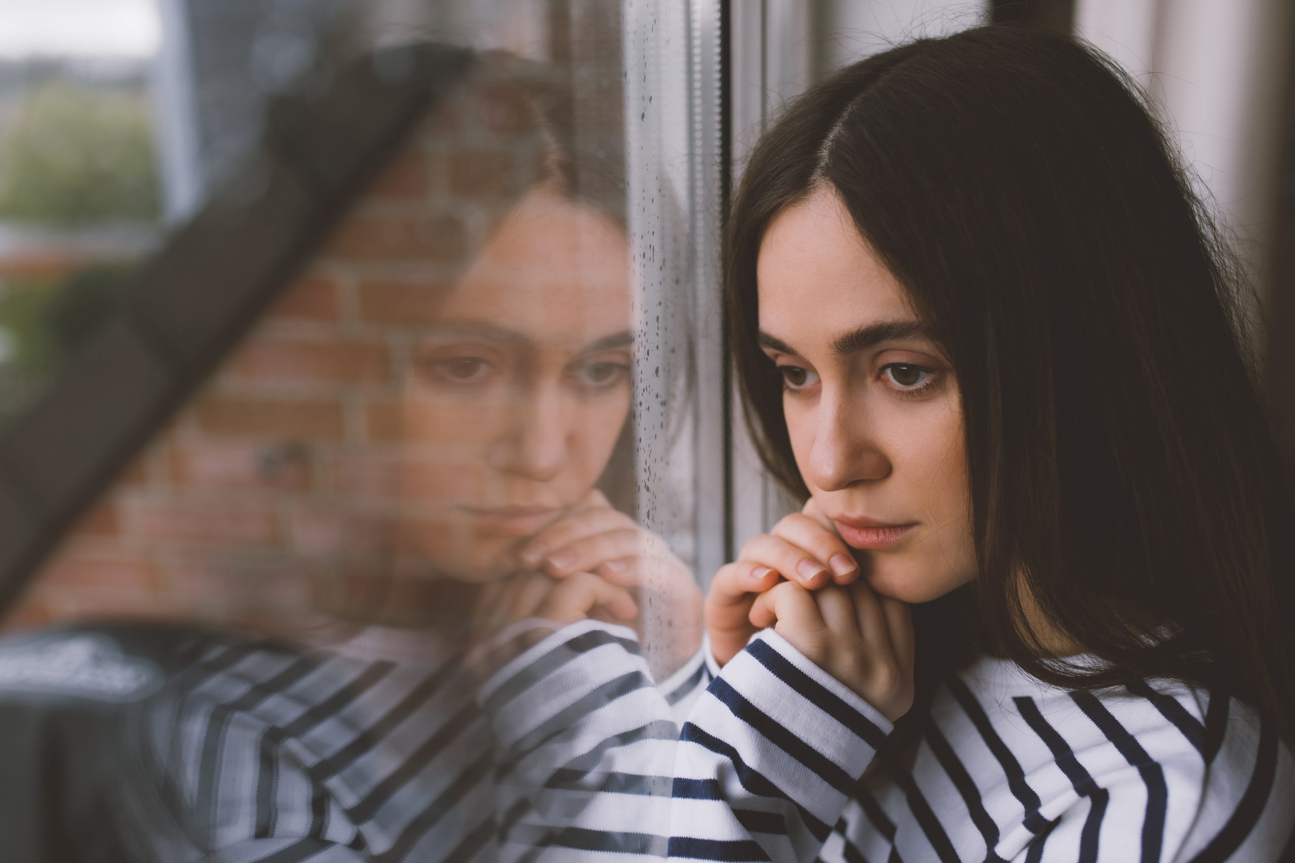 Verysadlonelygirl Depressionandworriedwomanathome