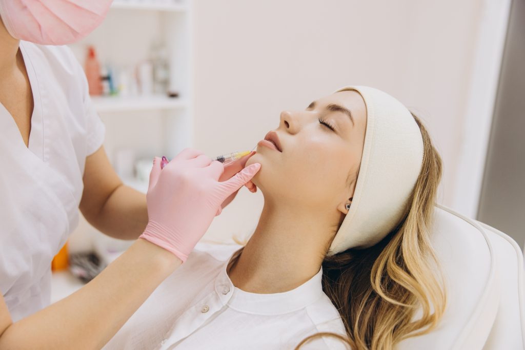 Botox vs. Fillers: What’s the Difference? Banner