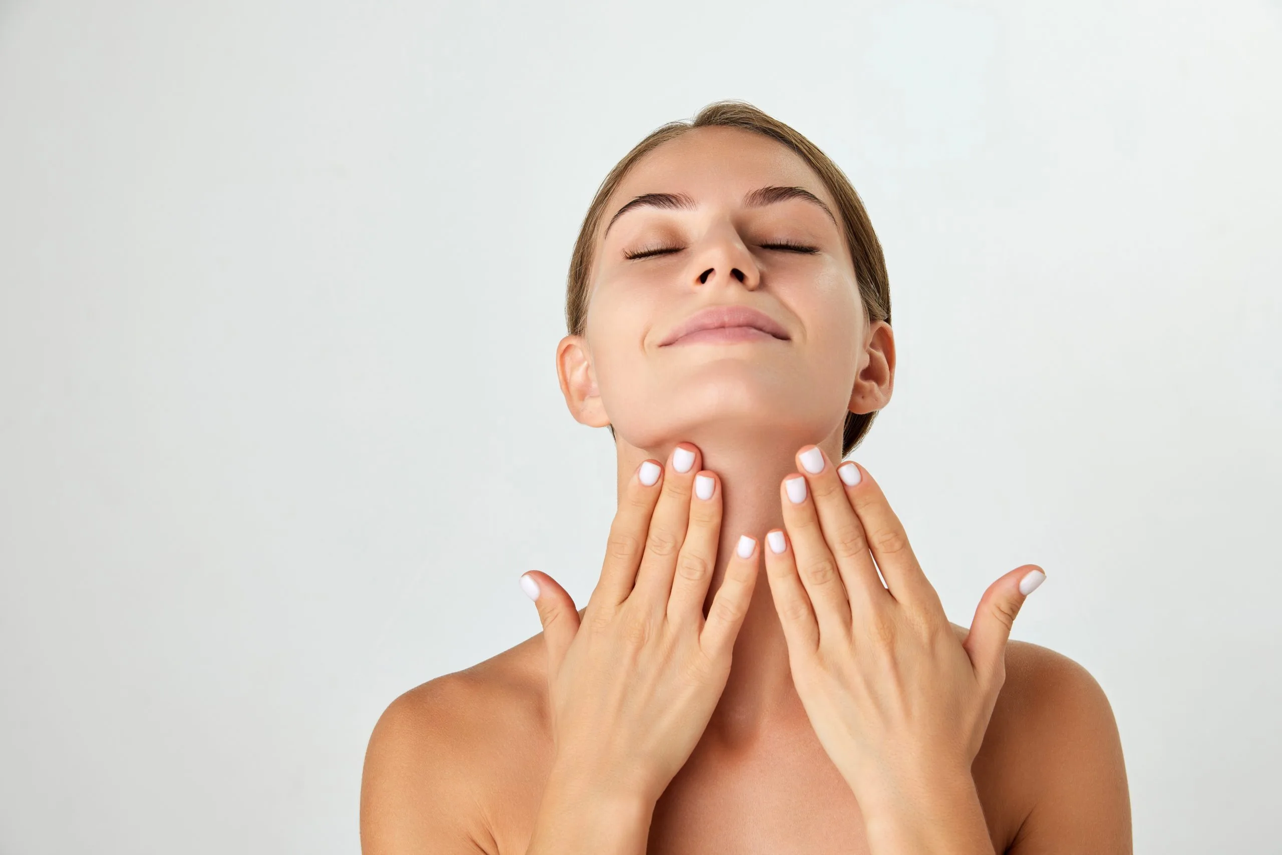 Buccal Fat Removal vs Chin Liposuction: Which to Choose? Banner