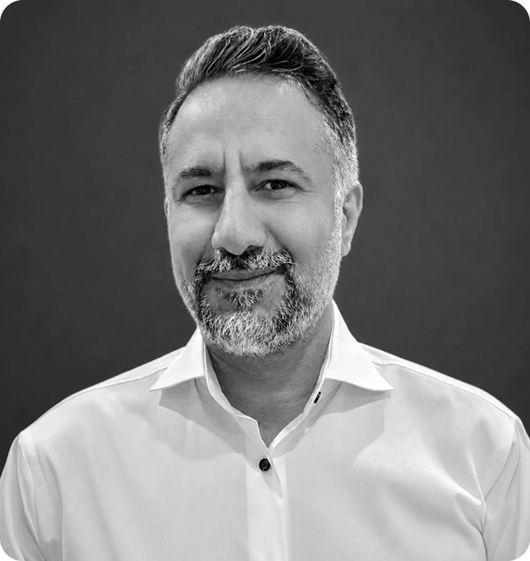 Sal Masmouei, team member at Massarc Construction, professional headshot