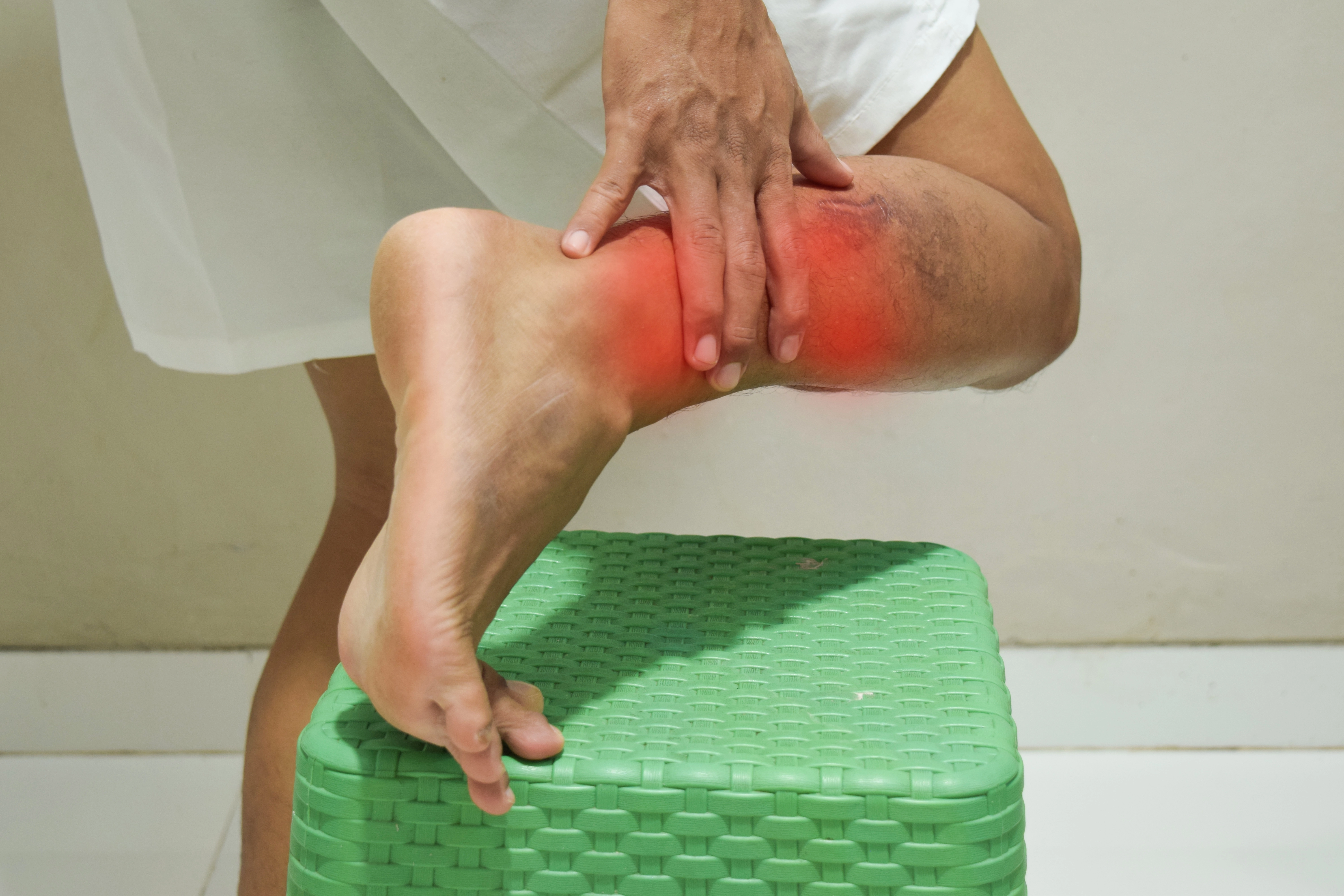 How MLS Laser and PRP Help Recover from Achilles Tendinitis Banner