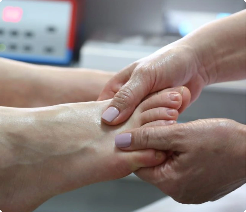 Neuroma Pain Treatment in Novi, Southfield, Howell, and Livonia, MI Banner