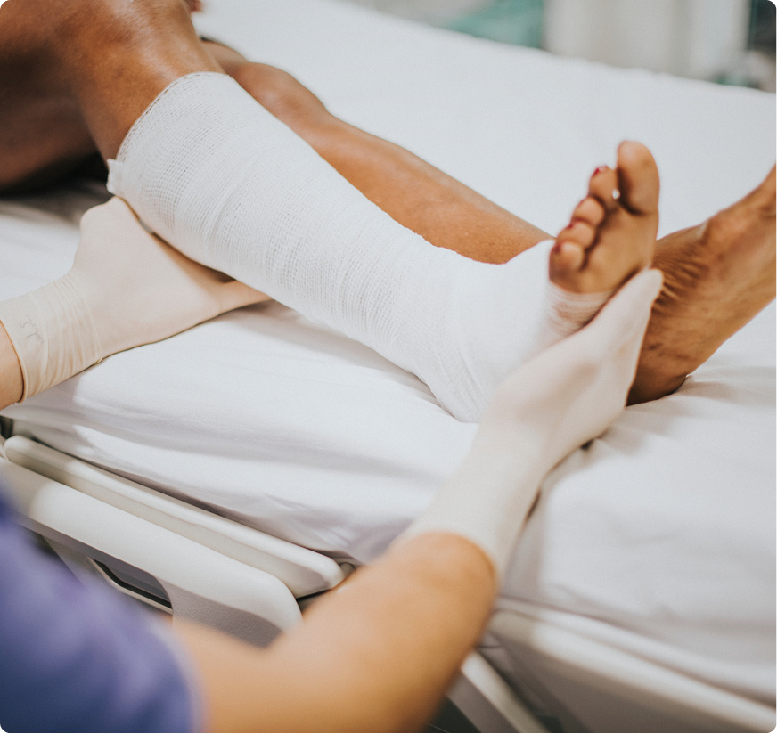 Expert Foot & Ankle Fracture Treatment in Novi, Southfield, Howell, and Livonia, MI Banner