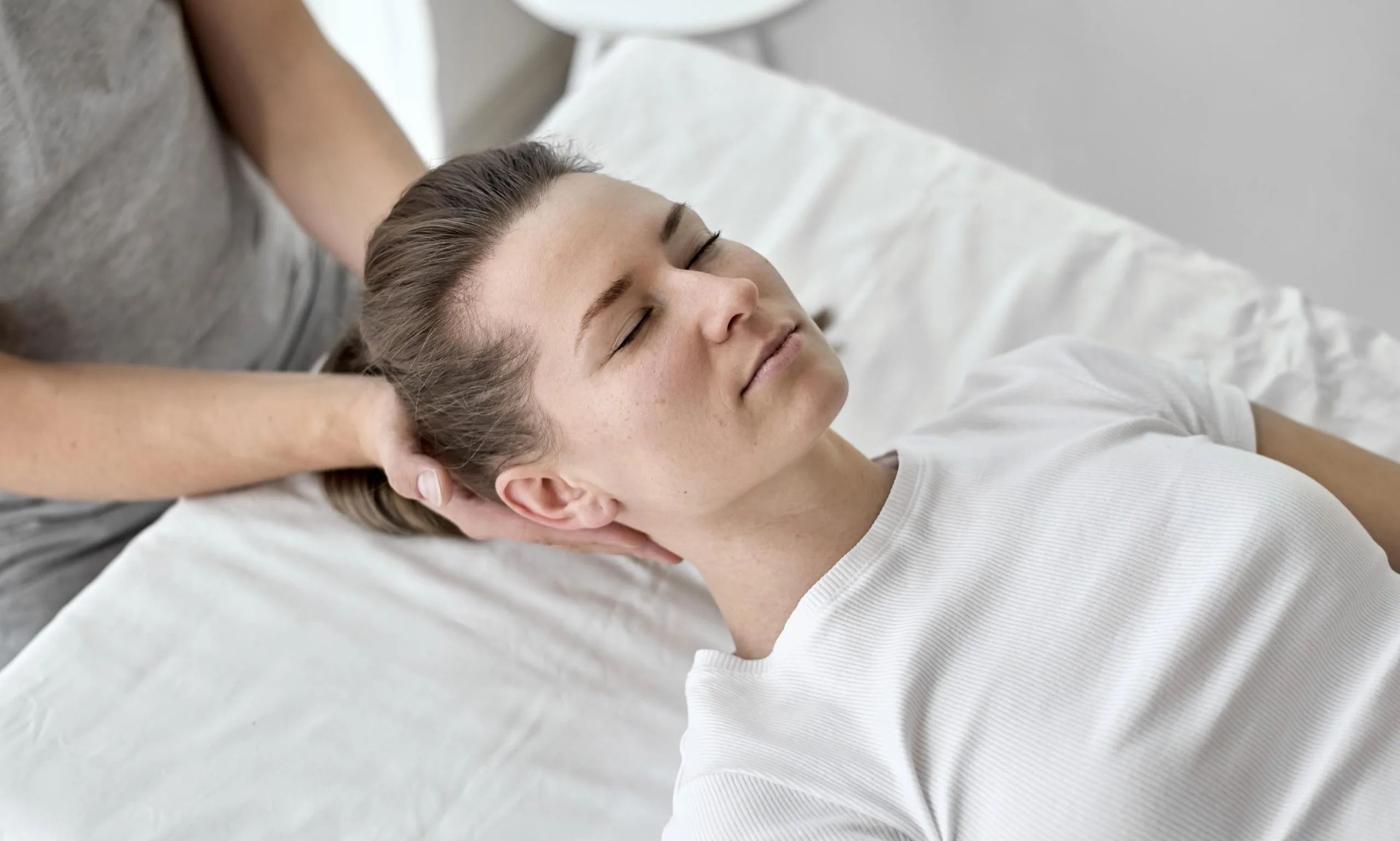 Can Chiropractic Care Help With Headaches and Migraines? Banner