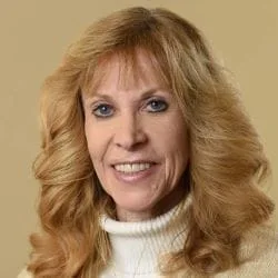 Sheri Johnson, LMHC, headshot portrait