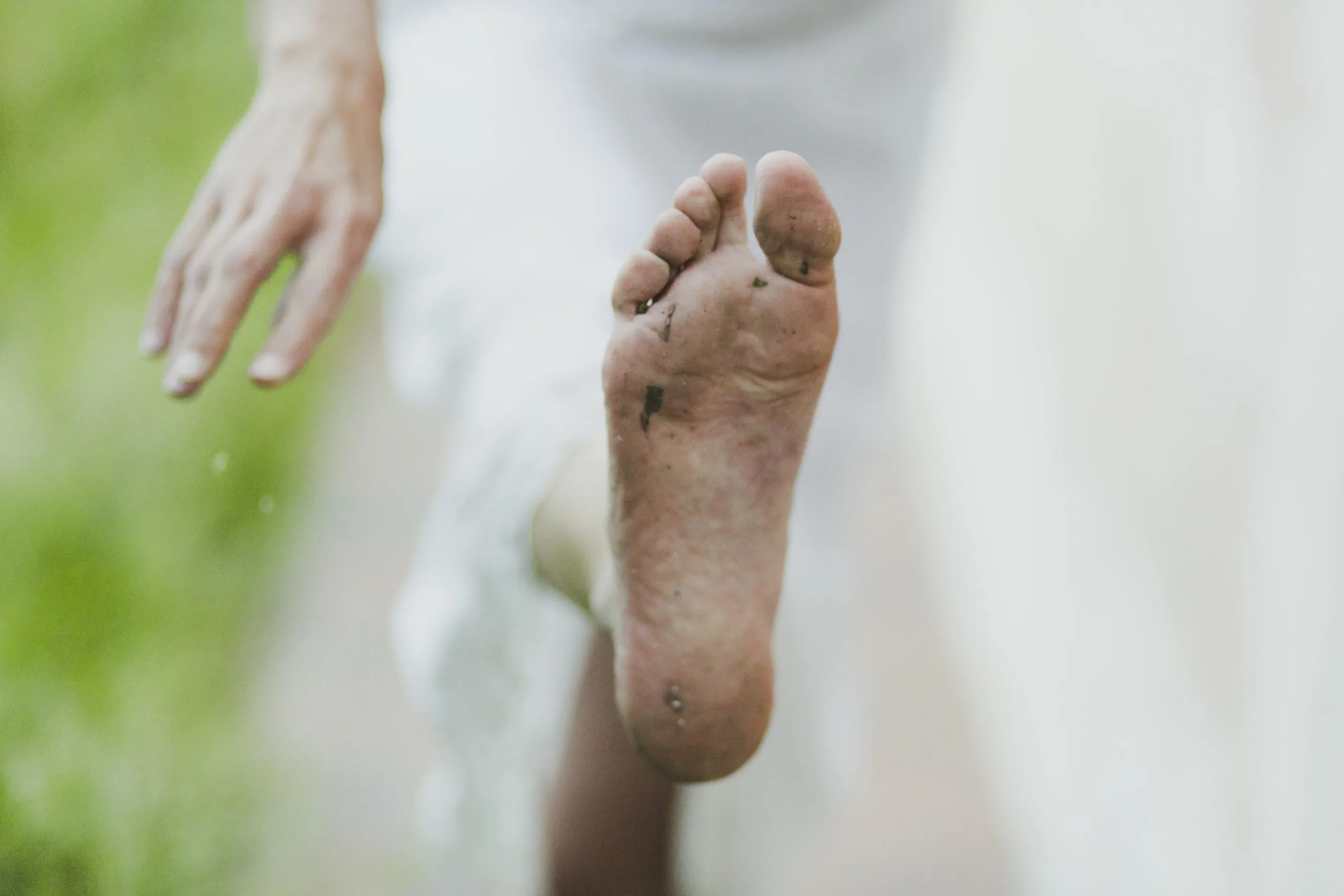 Are Plantar Warts Contagious? What You Need to Know Banner