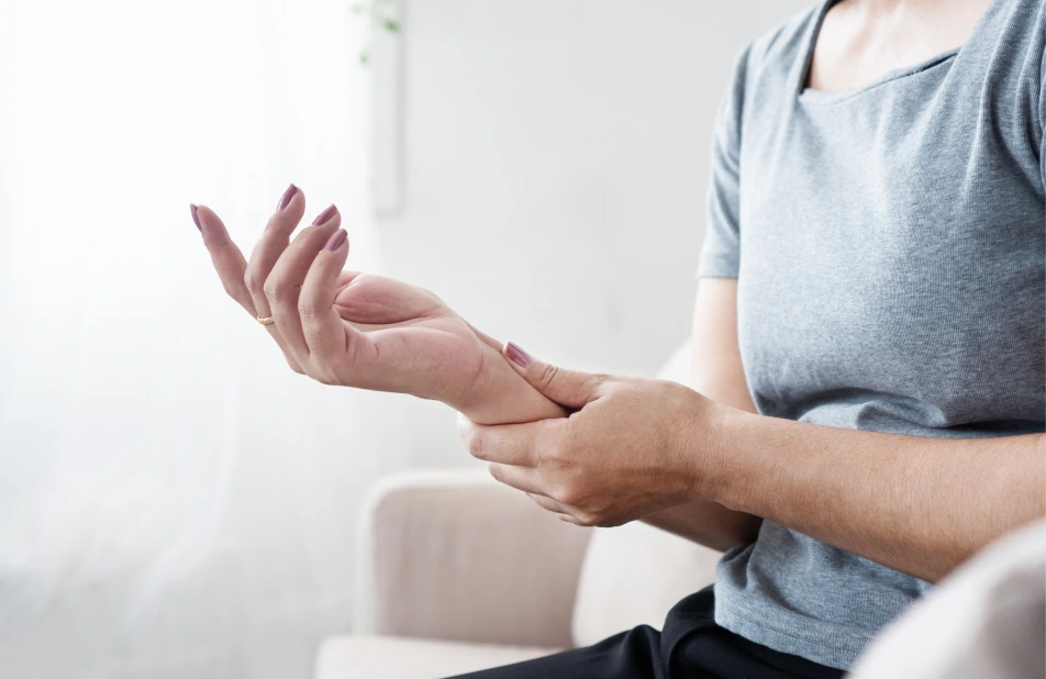 Hand Tendon Reconstruction Surgery in Miami, FL Banner