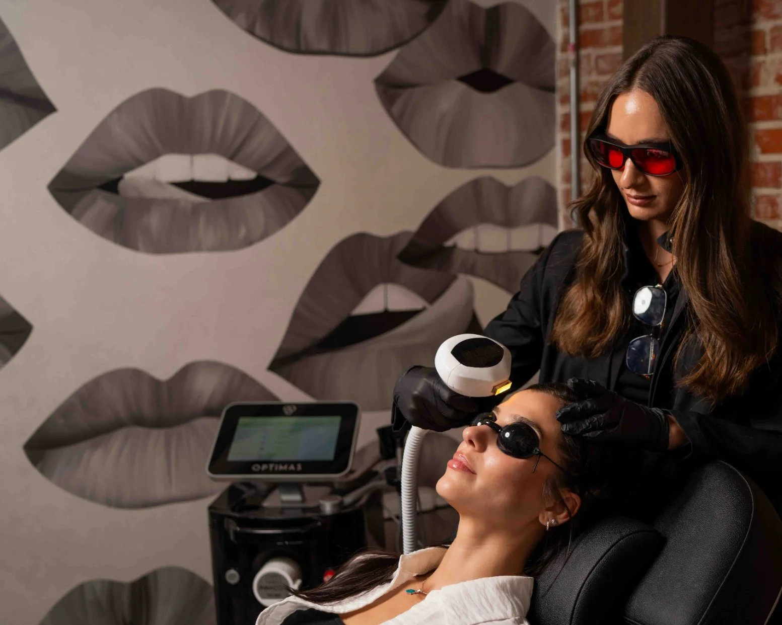 A client at Rewind Aesthetics, the medspa serving Palms