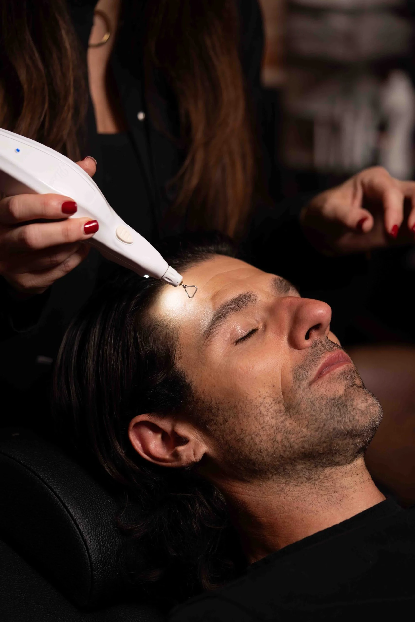 A Rewind Aesthetics client considering PLEXR Plasma Treatment