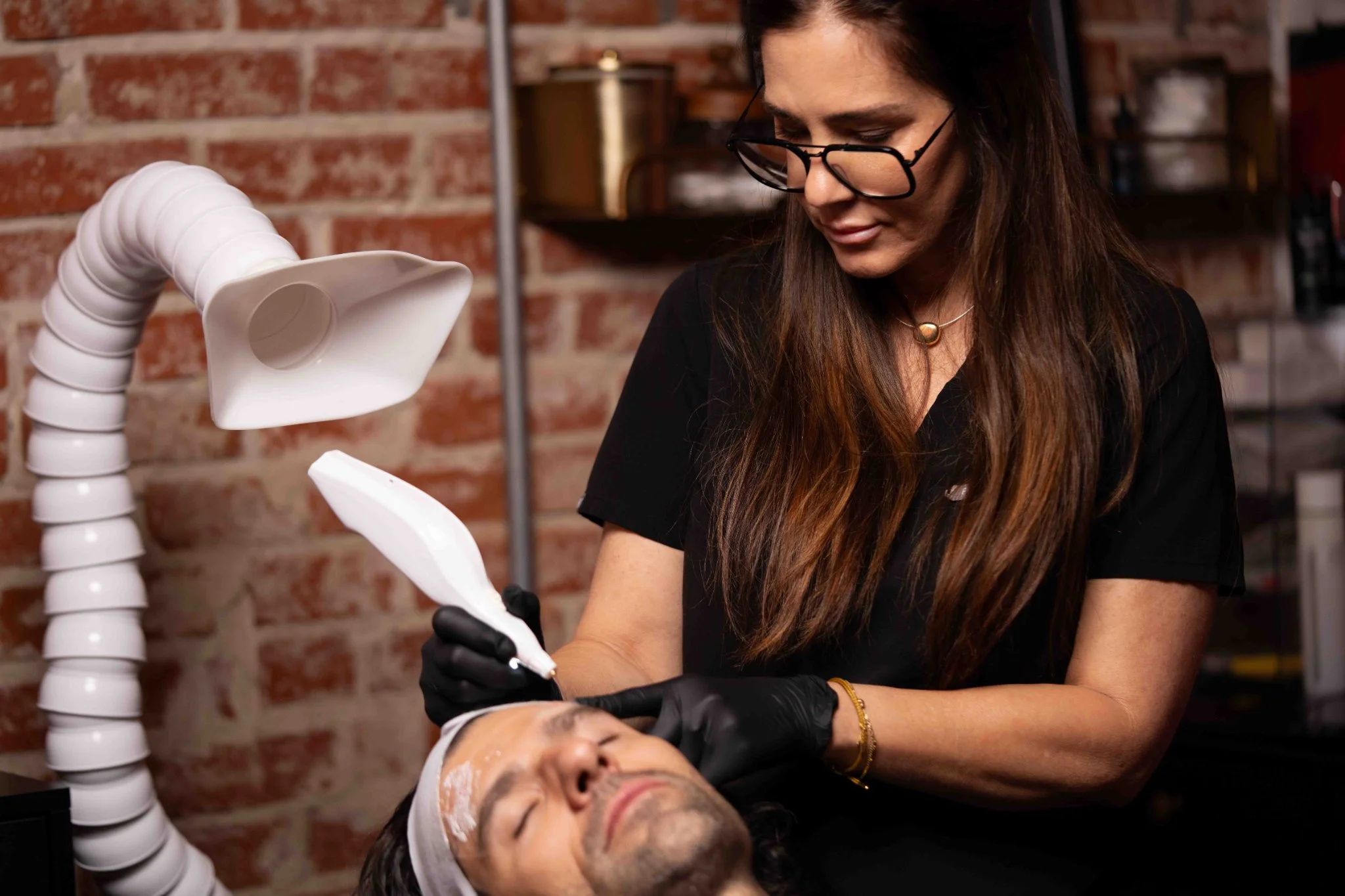 A client at Rewind Aesthetics, the medspa serving West Los Angeles