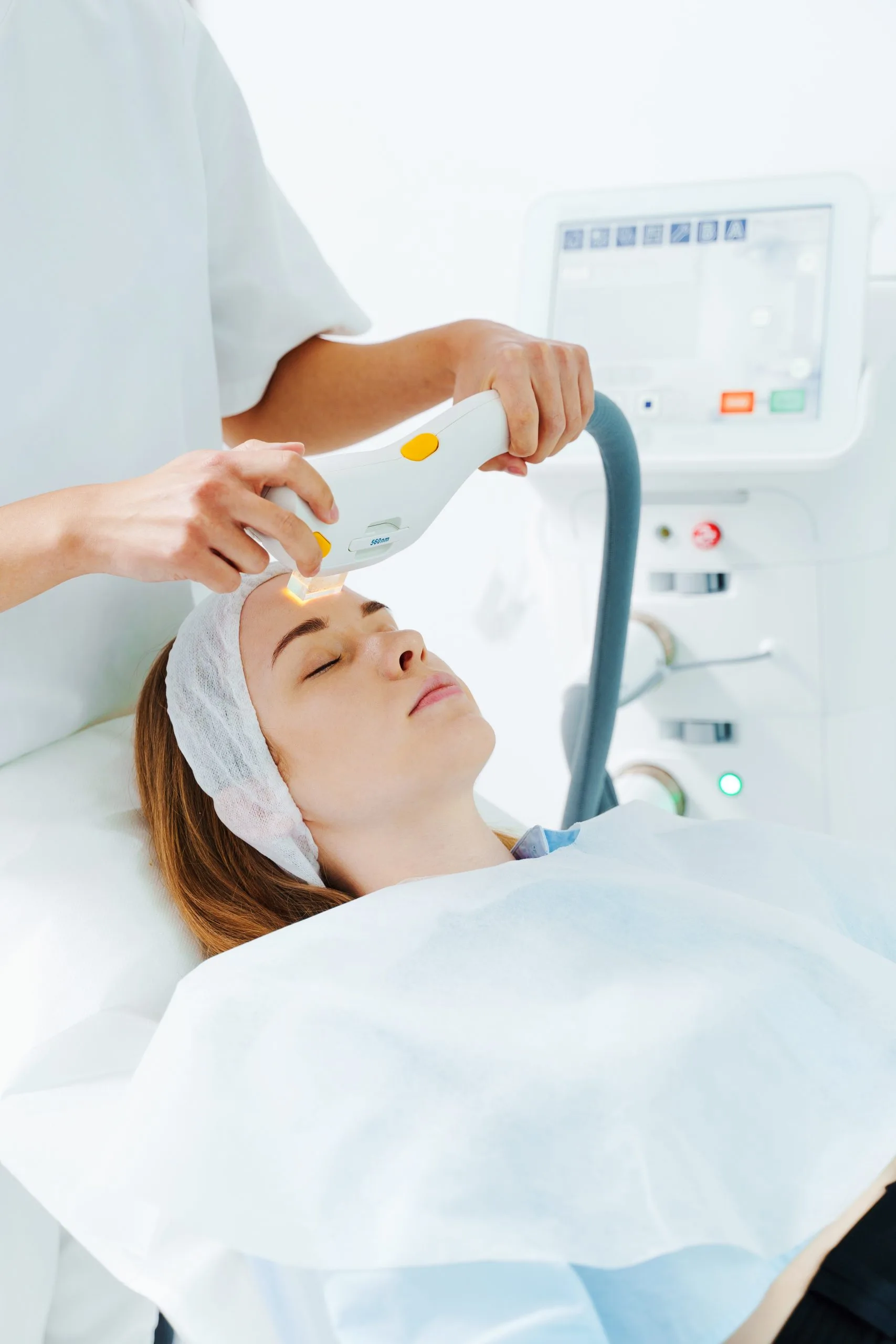 What to Expect from Laser Acne Treatment? Banner