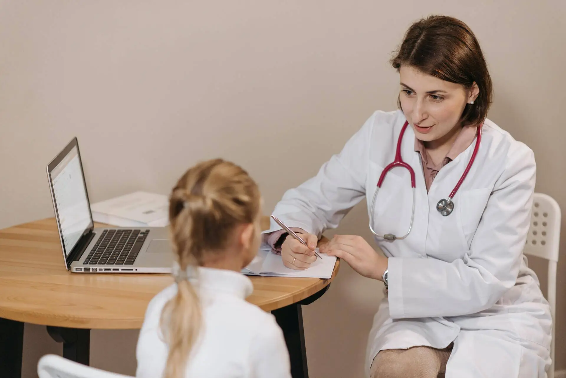 TMS Therapy for Kids: A Safe, Non-Invasive Option for Childhood Mental Health Banner