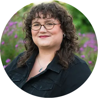 Sam Weaver, MA, LGSW IMAGE - Vibrant Life Therapy