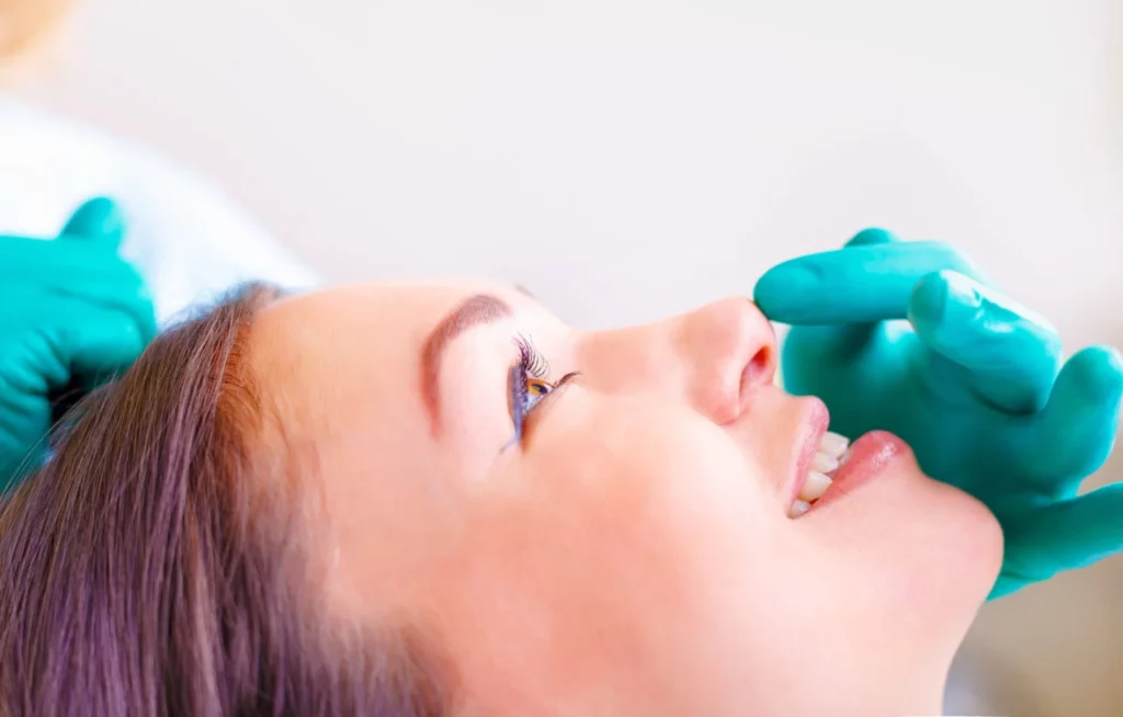 How to Tell If Your Nose Is Still Swollen After Rhinoplasty? Banner